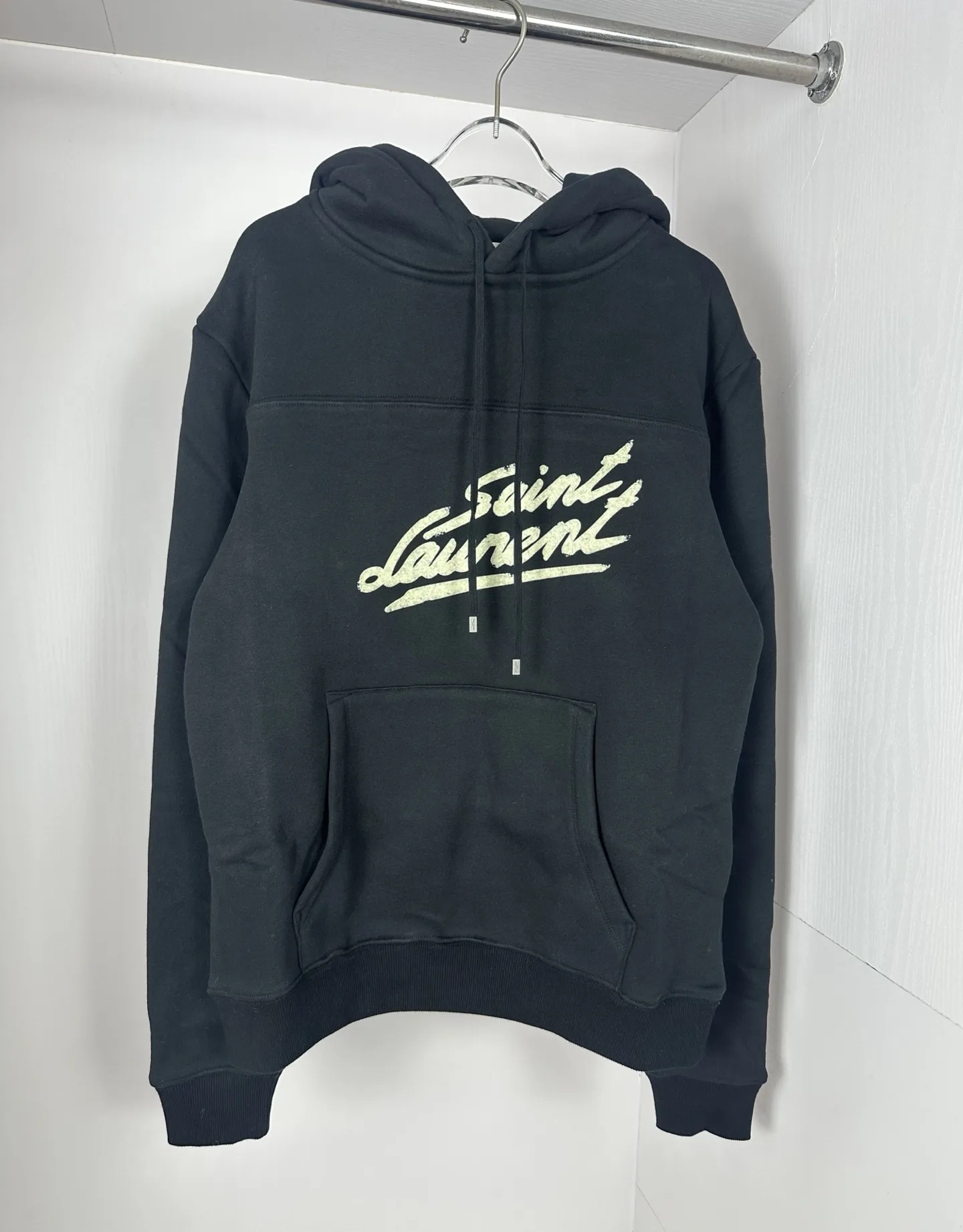 생로랑(SAINT LAURENT) 50S 시그니처 로고