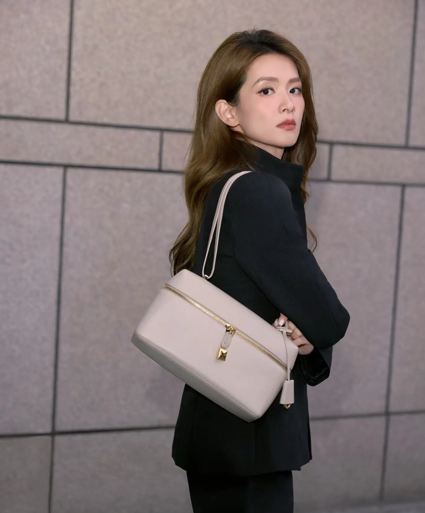 로로피아나 엑스트라 백 L27