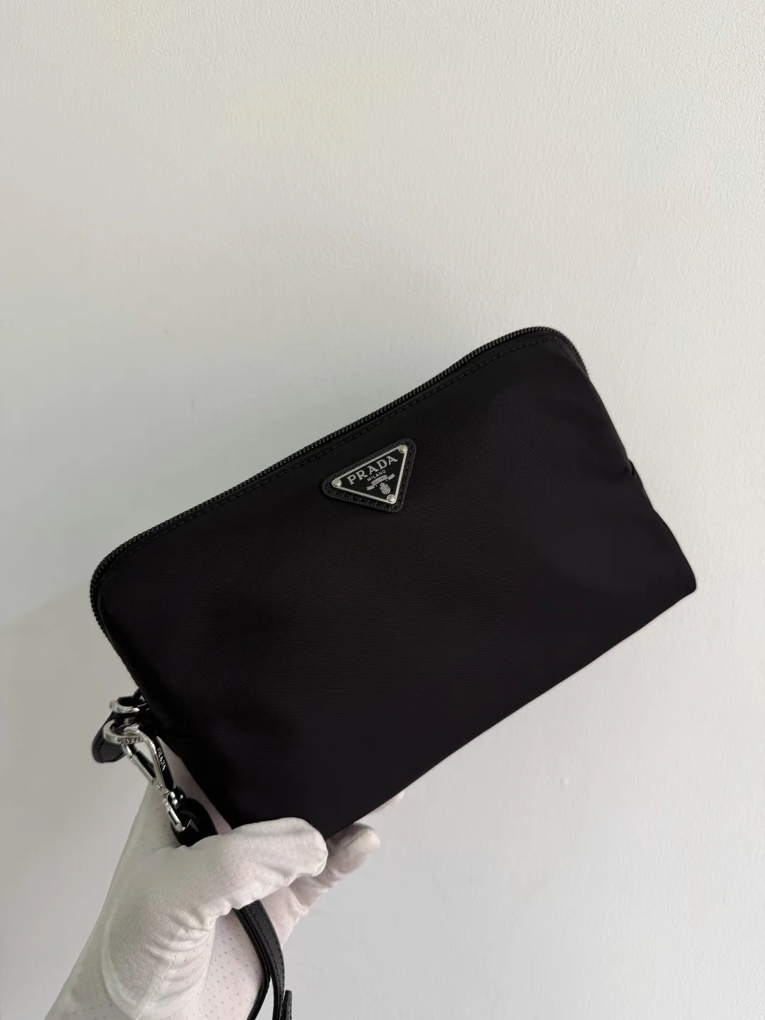 프라다 리나일론 파우치 1NS693 20x11.5x9cm