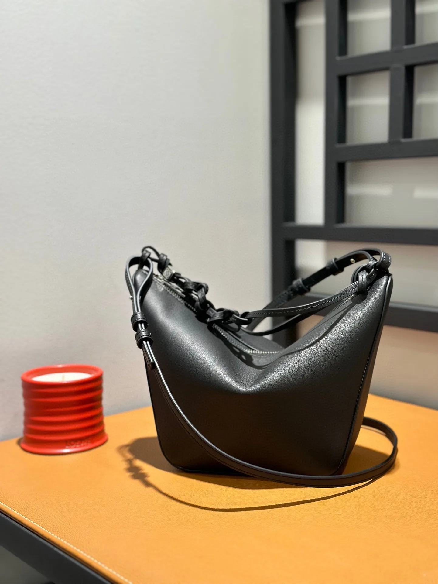 로에베 Hammock Hobo 28*17*9.5cm